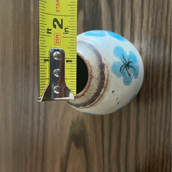 Small Painted Pottery Vase - Picture 10 of 12